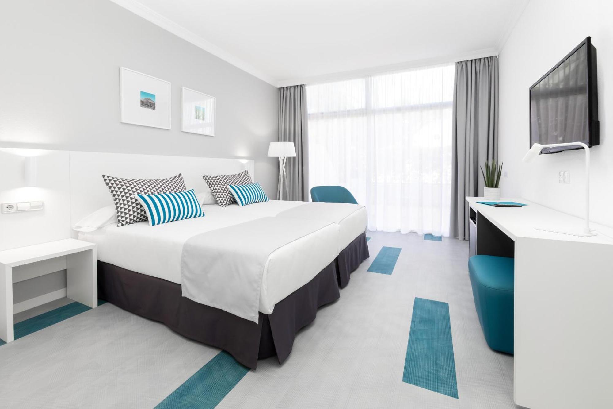 Double or Twin Room,1758273965:JPEG